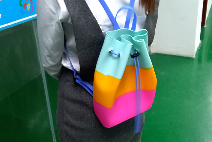 蘑菇视频APP成人硅胶